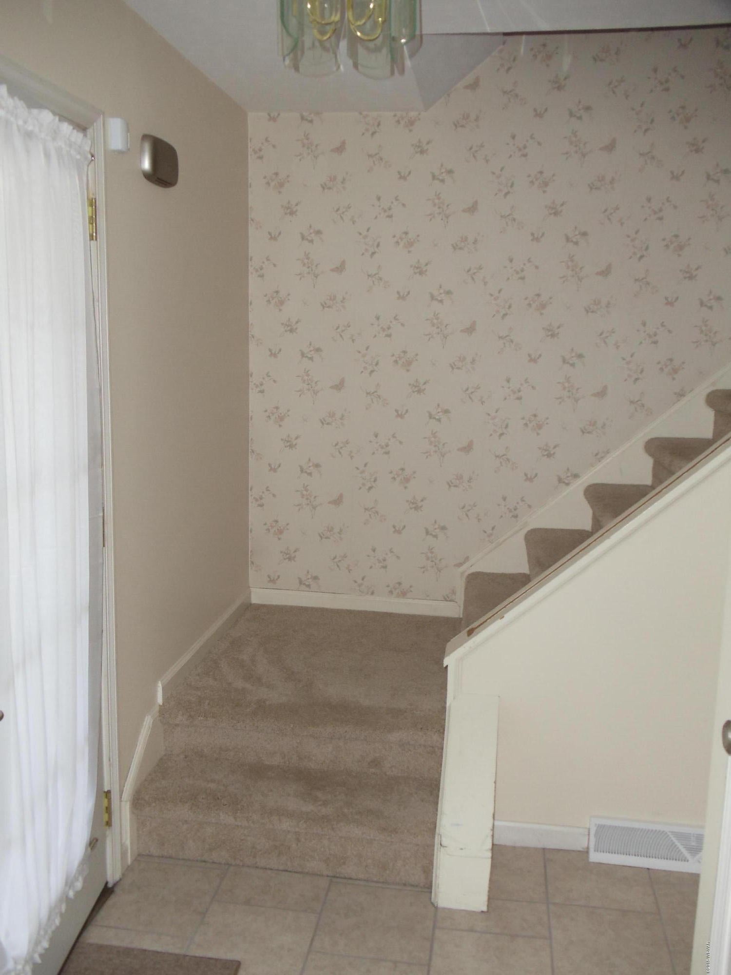 1112 Arthur Road Montoursville, PA 17754 - Photo 15 of 30 FOYER
