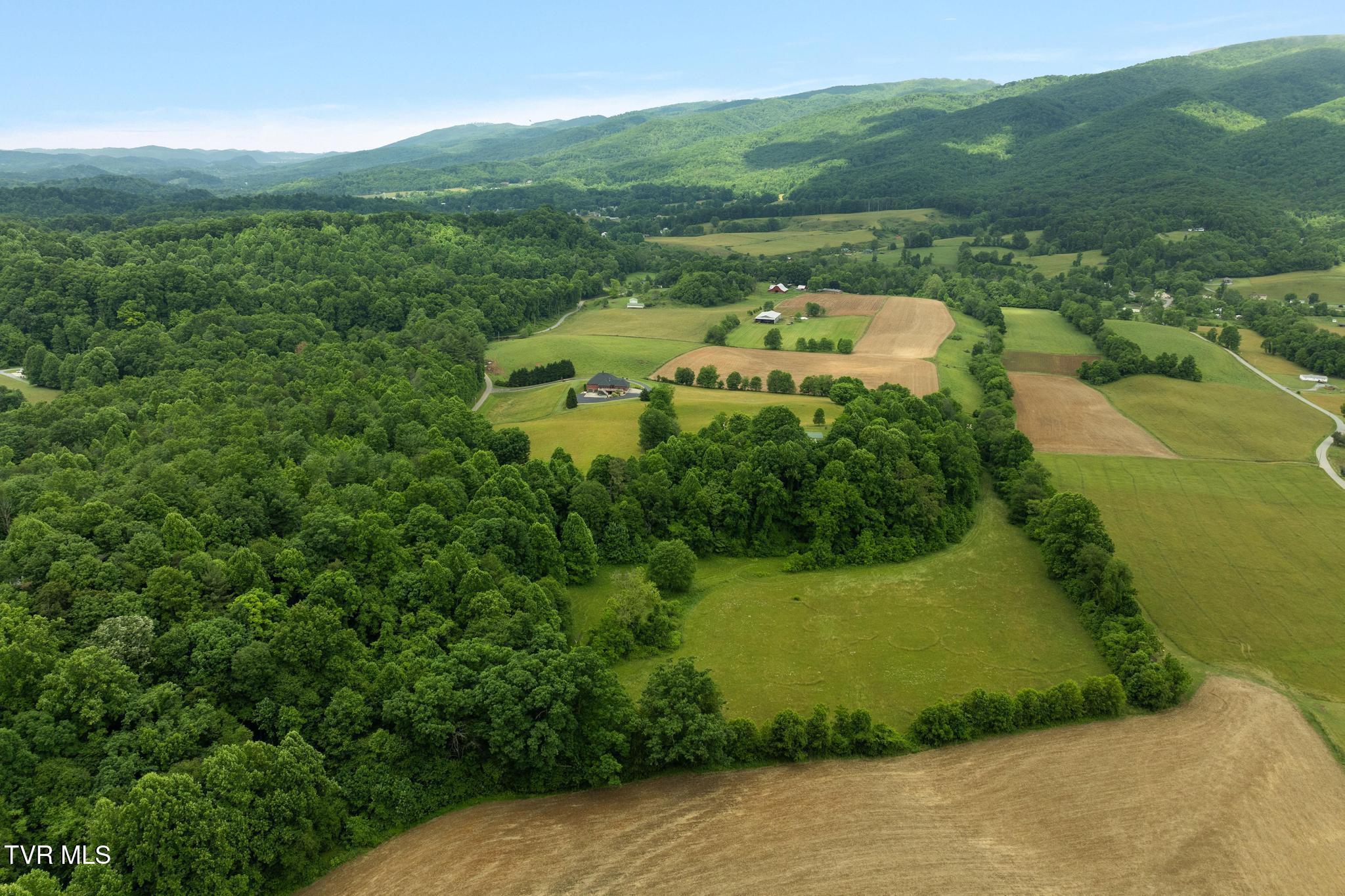 195 Estep Hollow Road Elizabethton, TN 37643 - Photo 16 of 69 DJI_0180