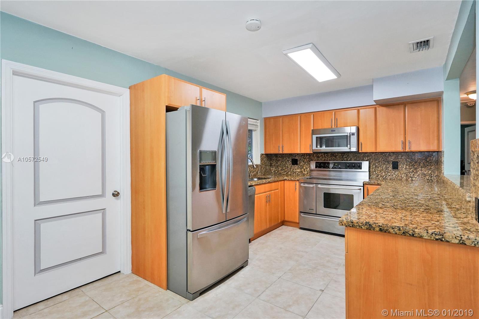 375 Northeast 25th Terrace Boca Raton, FL 33431 - Photo 8 of 24
