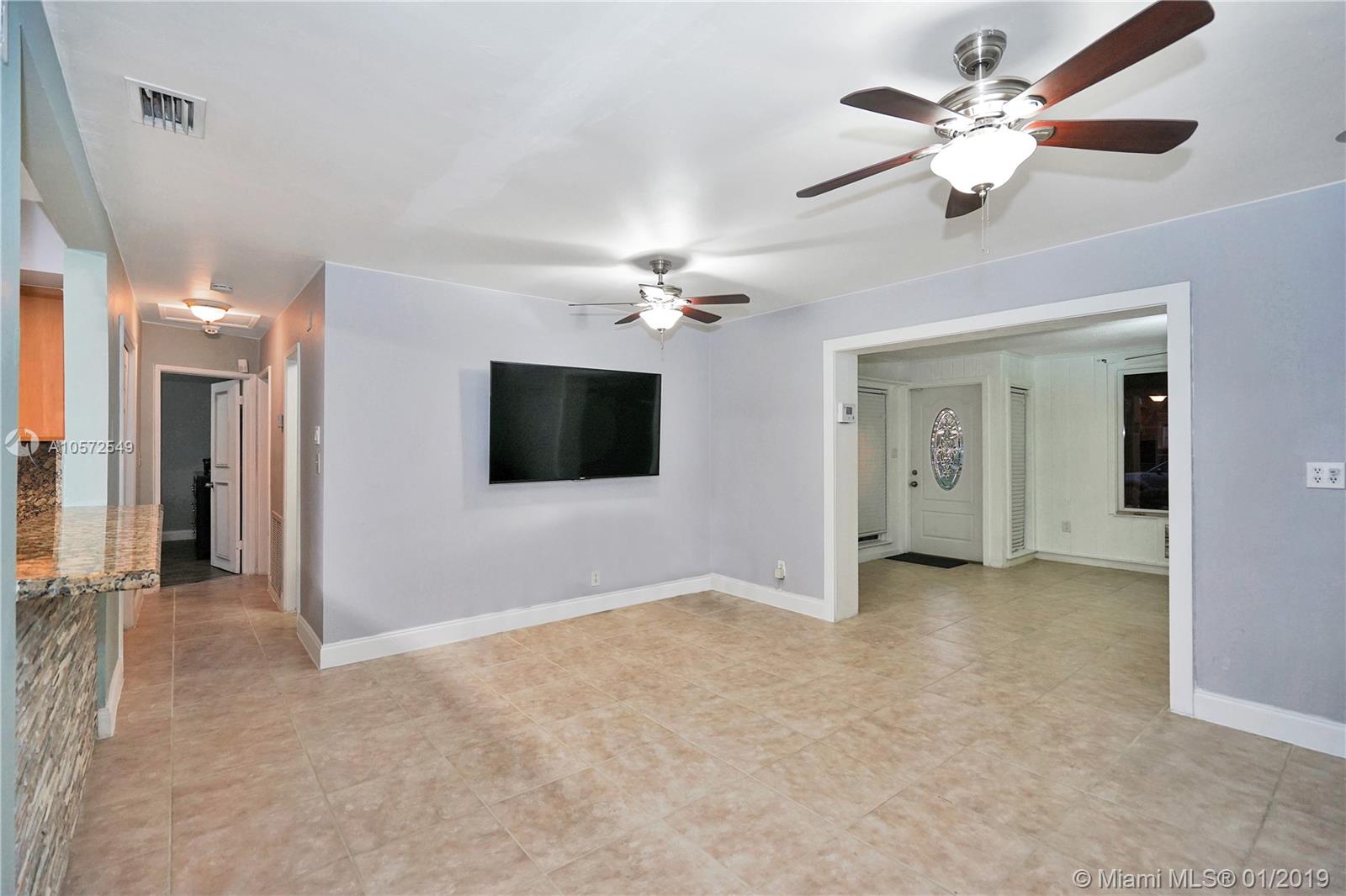 375 Northeast 25th Terrace Boca Raton, FL 33431 - Photo 10 of 24