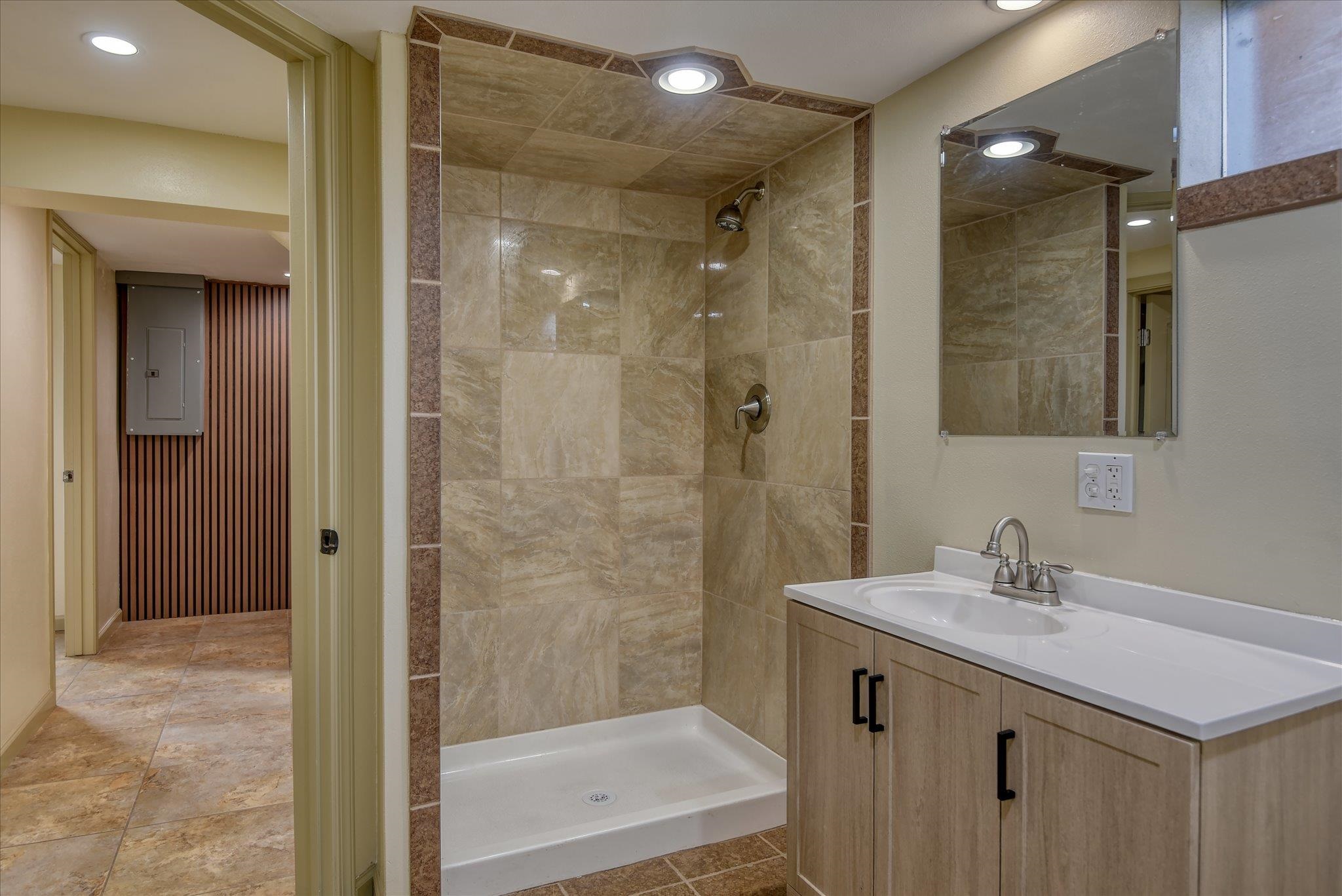 2715 North Ash Street Spokane, WA 99205 - Photo 14 of 20