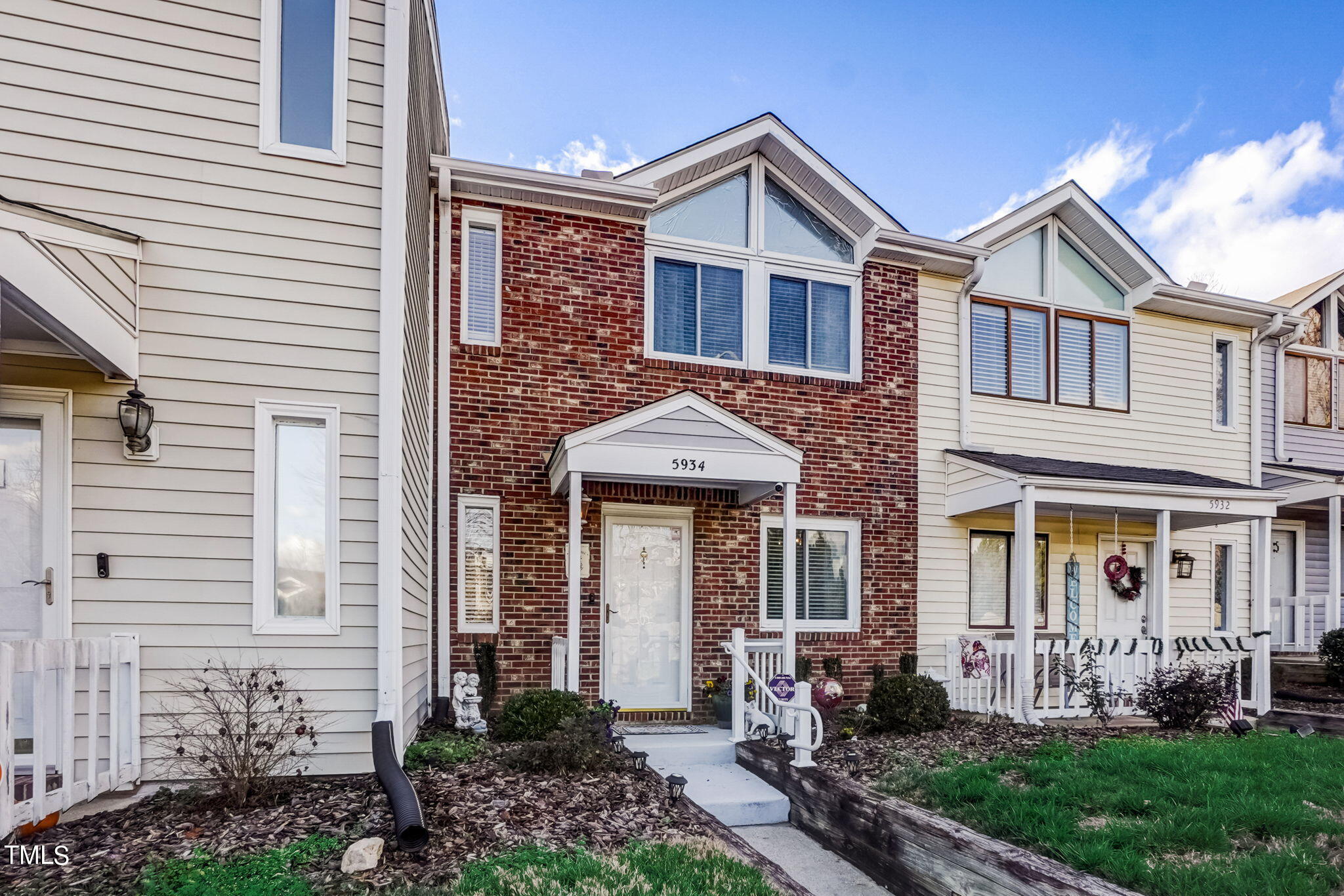 5934 Shady Grove Circle Raleigh, NC 27609 - Photo 2 of 30 1-web-or-mls-Shady Grove Cir-001