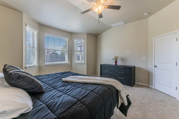 $389,990 | 762 Nautical Loop, Kyle, TX 78640