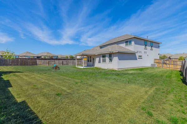 $389,990 | 762 Nautical Loop, Kyle, TX 78640