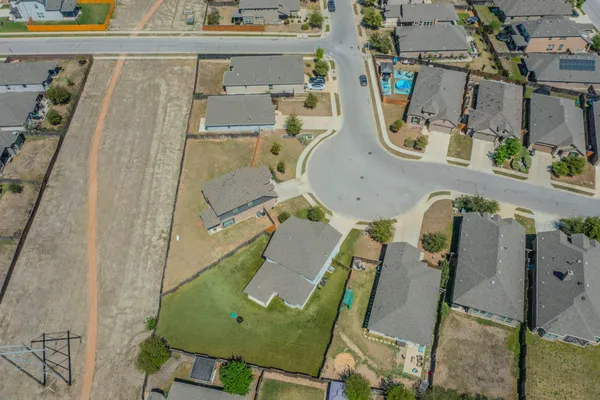 $389,990 | 762 Nautical Loop, Kyle, TX 78640