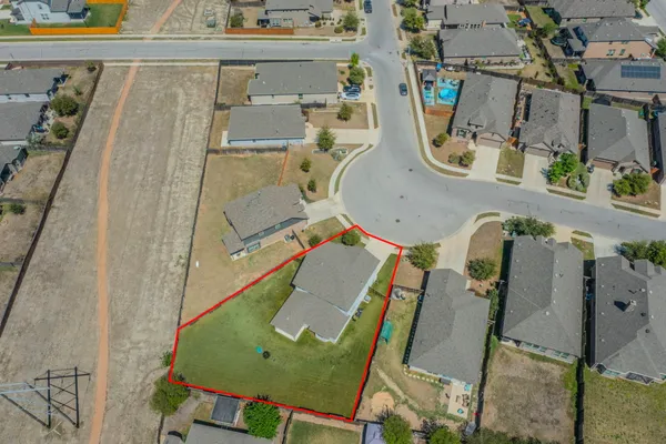 $389,990 | 762 Nautical Loop, Kyle, TX 78640