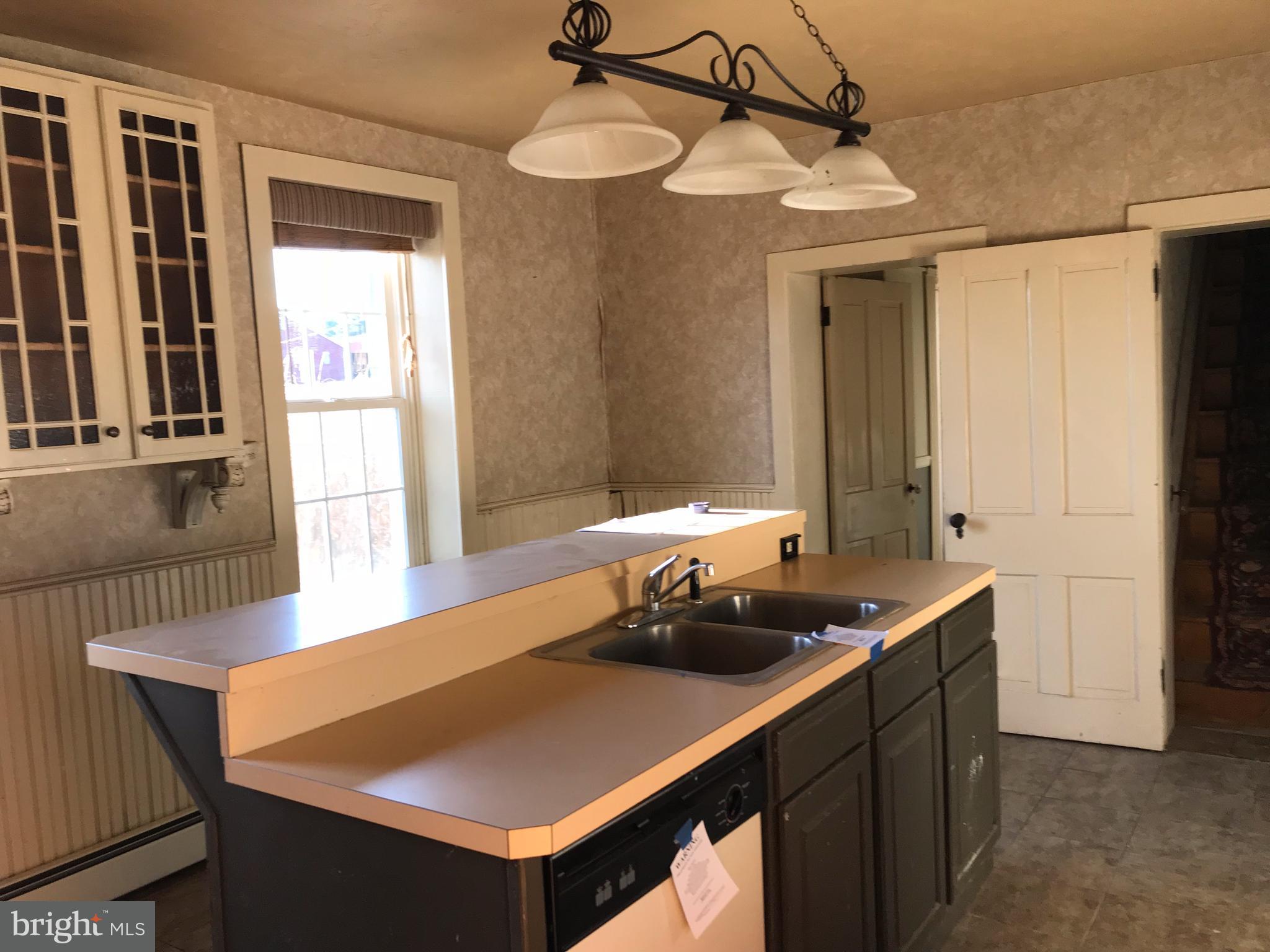 1120 Krafts Mill Road Spring Grove, PA 17362 - Photo 2 of 35