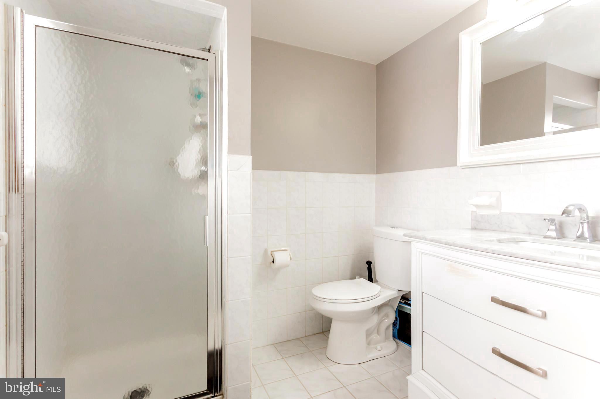 9731 Chapel Road Philadelphia, PA 19115 - Photo 18 of 27 Master Bathroom
