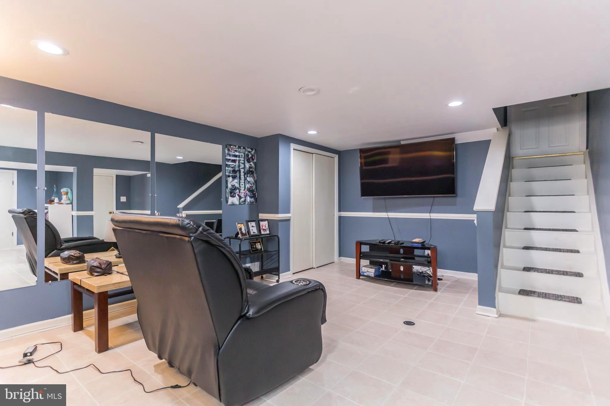9731 Chapel Road Philadelphia, PA 19115 - Photo 25 of 27 Finished Basement
