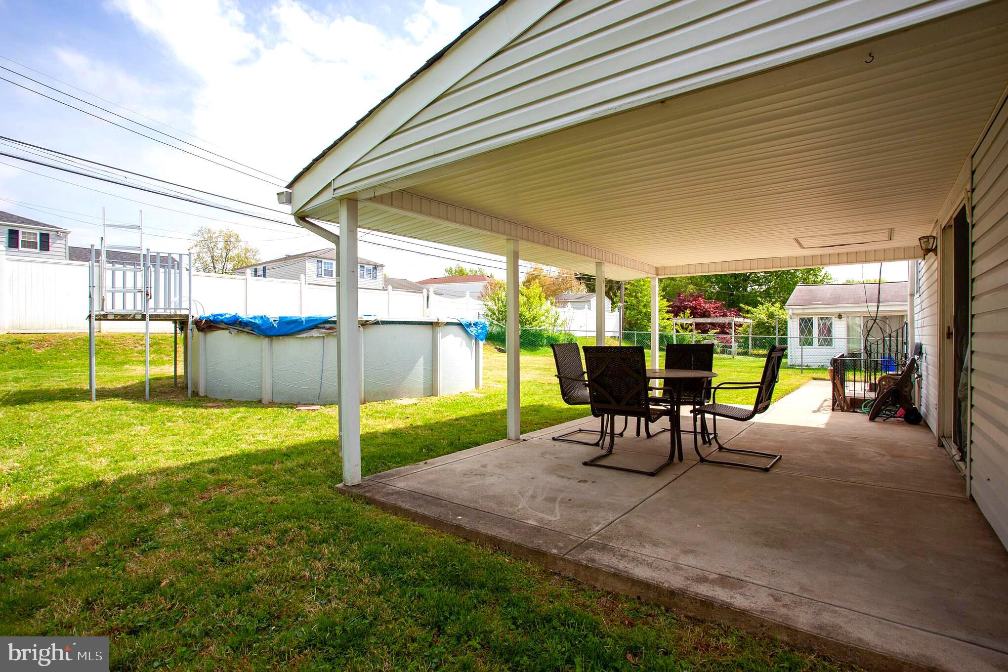 9731 Chapel Road Philadelphia, PA 19115 - Photo 26 of 27 Patio/ Back yard