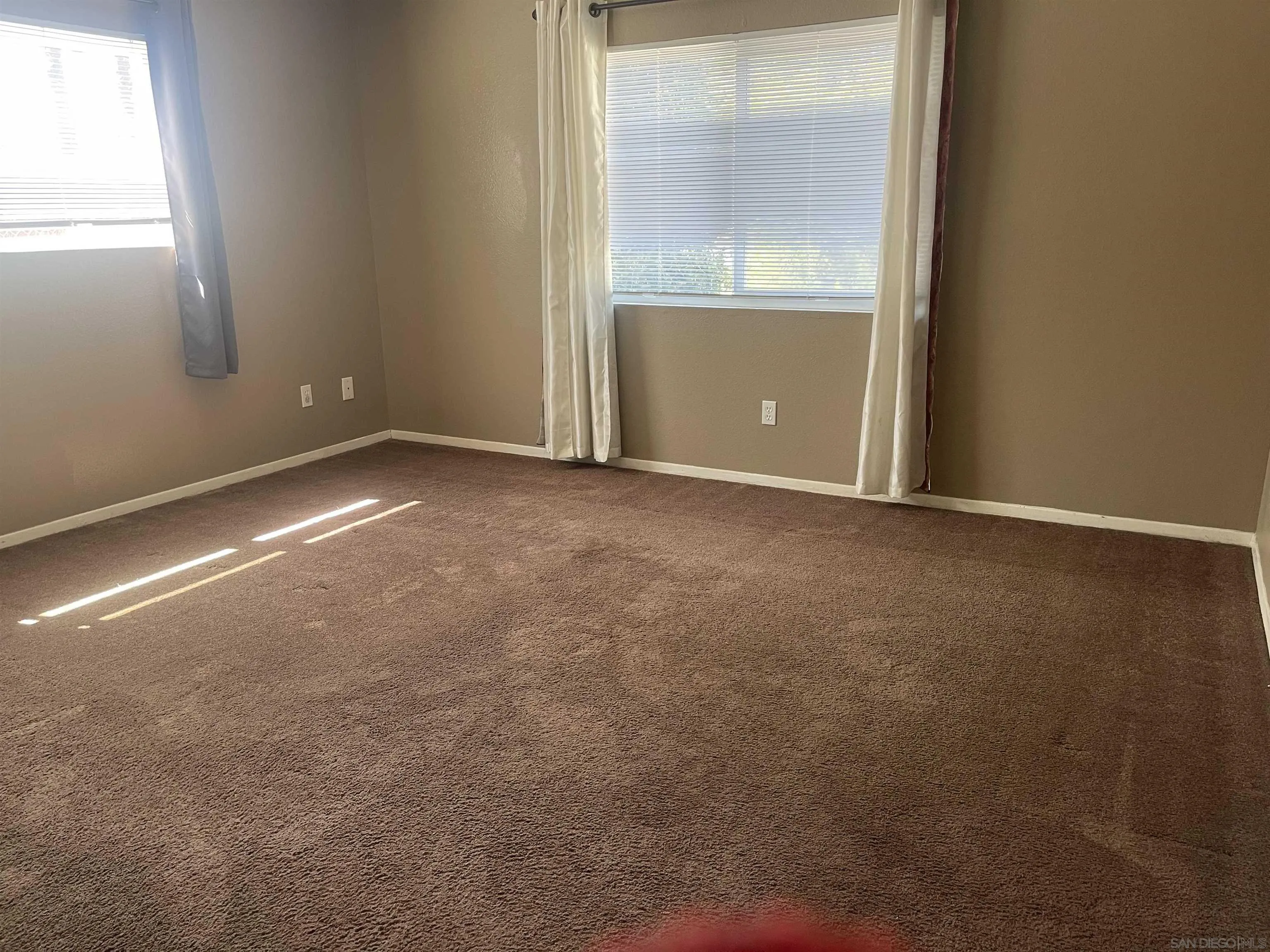 2248 La Cresta Road El Cajon, CA 92021 - Photo 3 of 11 an empty room with a window