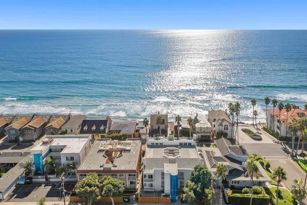 $840,000 | 1112 South Pacific Street, Unit B, Oceanside, CA 92054