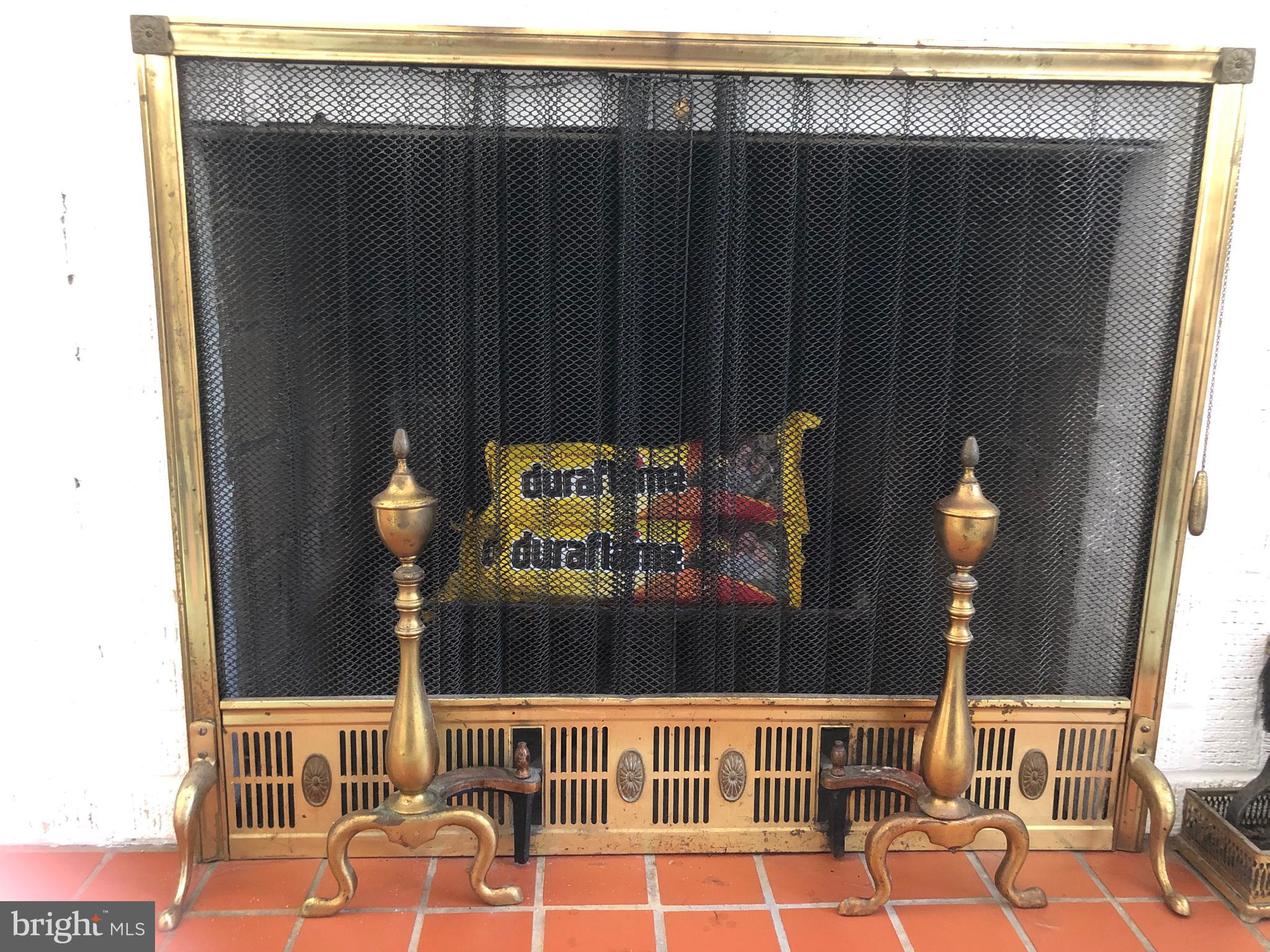 5105 Edgar Terrace Baltimore, MD 21214 - Photo 8 of 63 Working wood fireplace in living room