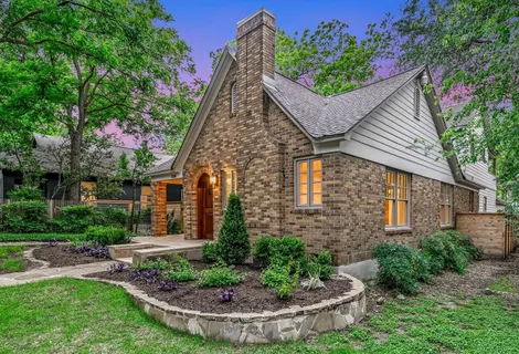 $2,150,000 | 1704 Travis Heights Boulevard, Austin, TX 78704