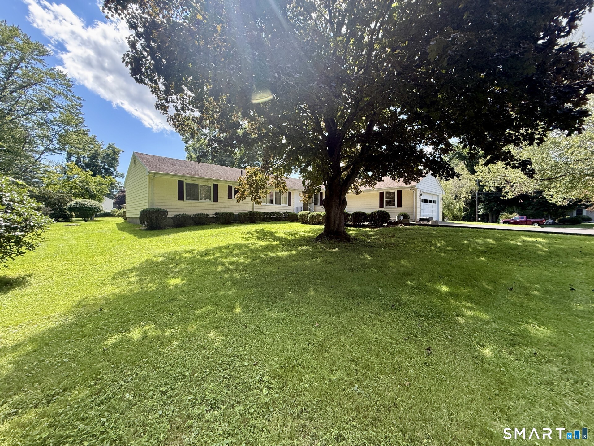 347 Fairlea Road Orange, CT 06477 - Photo 39 of 40 Gallery Image 39