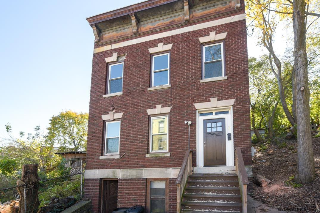 7 Wilbur Street, Unit 2, Albany, NY 12202 Compass