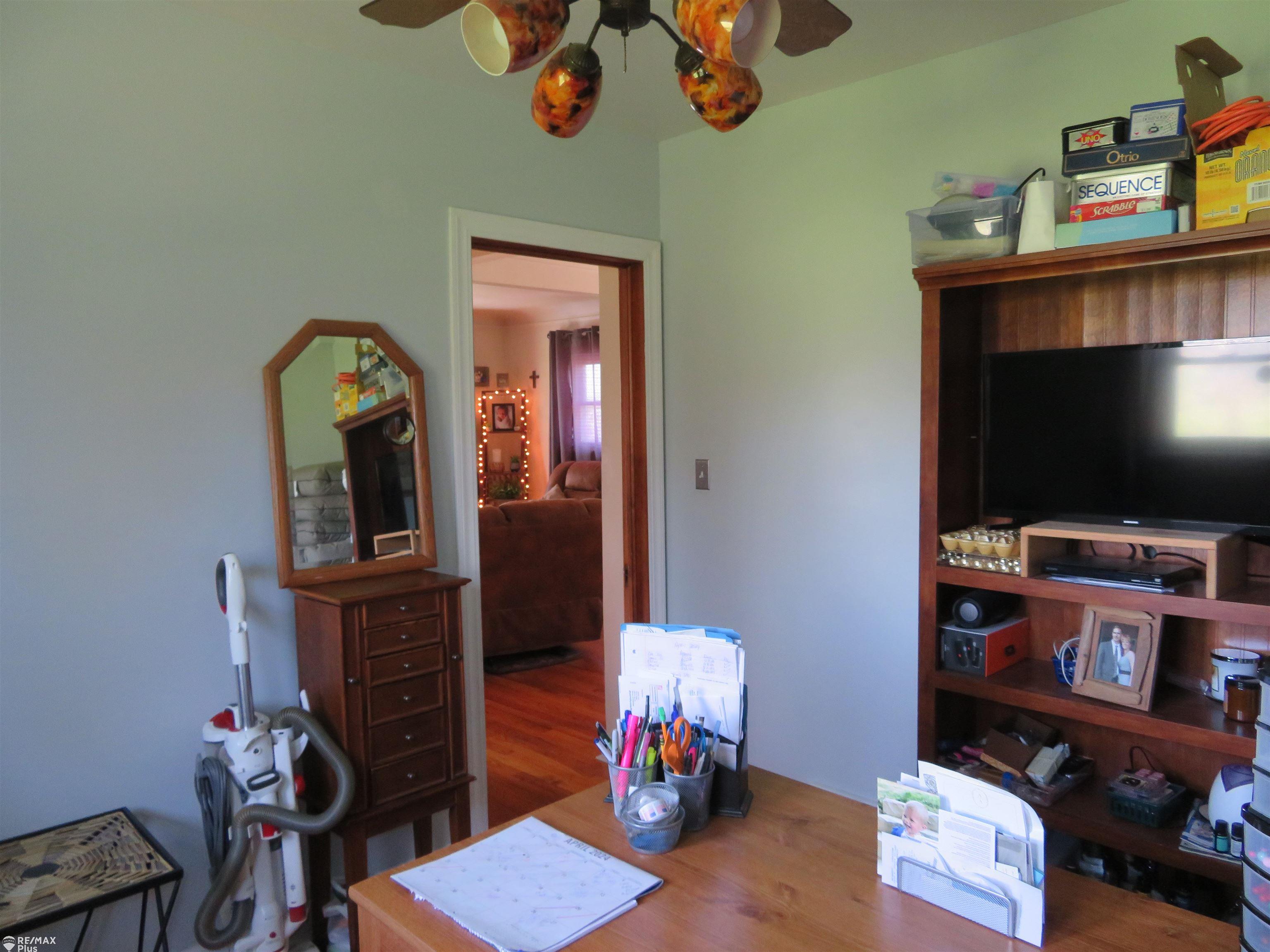 3344 North Irish Road Davison, MI 48423 - Photo 10 of 27 50139915-4e5c7f21-36ec-42a2-ad92-43b43faf46d3.JPG