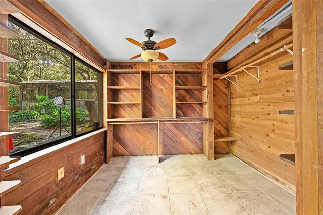 $593,900 | 250 West West Lake Drive, Hawthorne, FL 32640