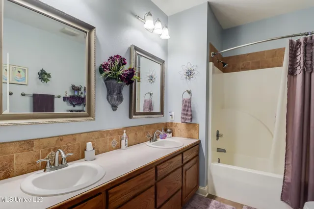 $219,900 | 1742 Woodland Drive, Wiggins, MS 39577