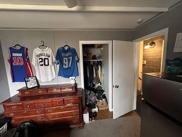 $189,900 | 112 Renfrew Avenue, Adrian, MI 49221