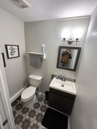 $189,900 | 112 Renfrew Avenue, Adrian, MI 49221