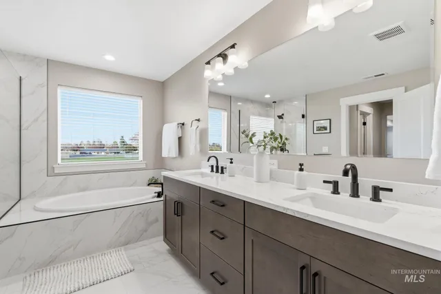 $699,990 | 664 East Lockhart Street, Meridian, ID 83646