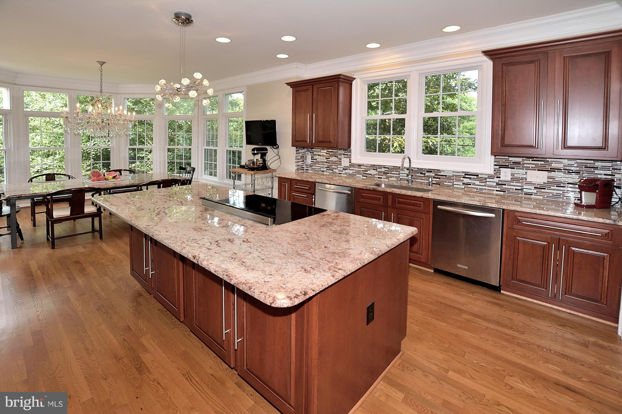 9900 Timmark Court Vienna, VA 22181 - Photo 12 of 30 Kitchen