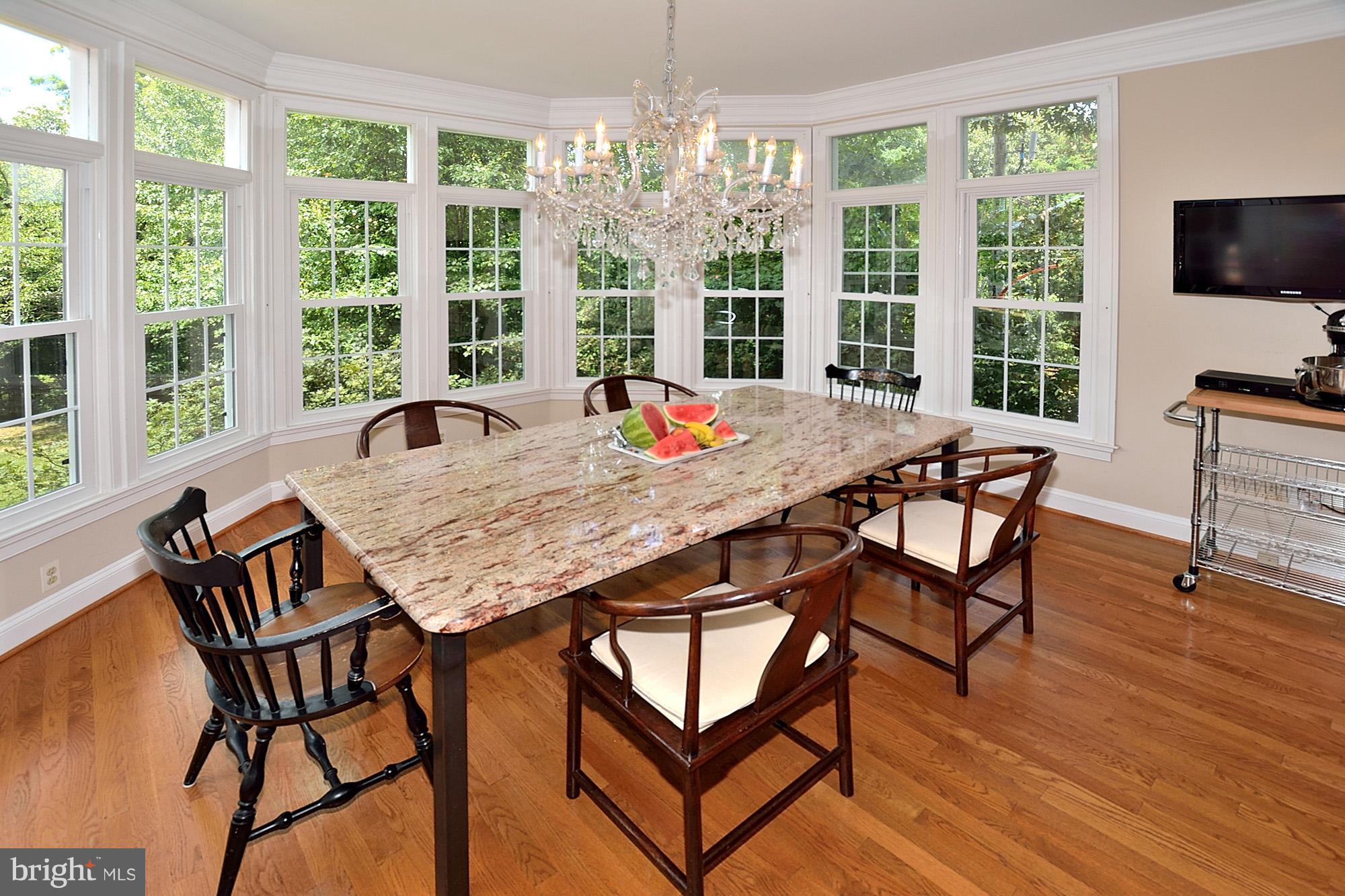 9900 Timmark Court Vienna, VA 22181 - Photo 13 of 30 Kitchen