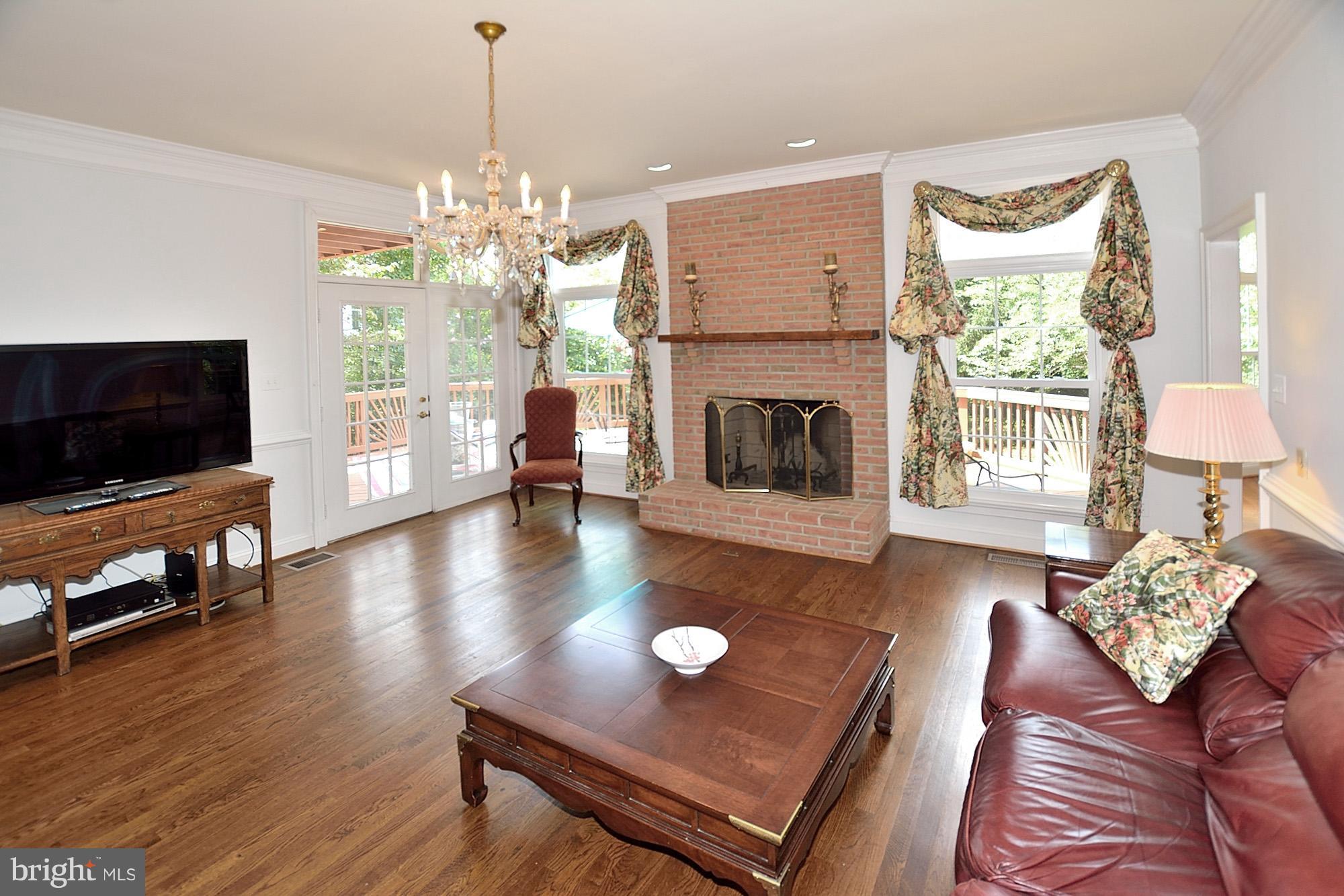 9900 Timmark Court Vienna, VA 22181 - Photo 15 of 30 Family Room