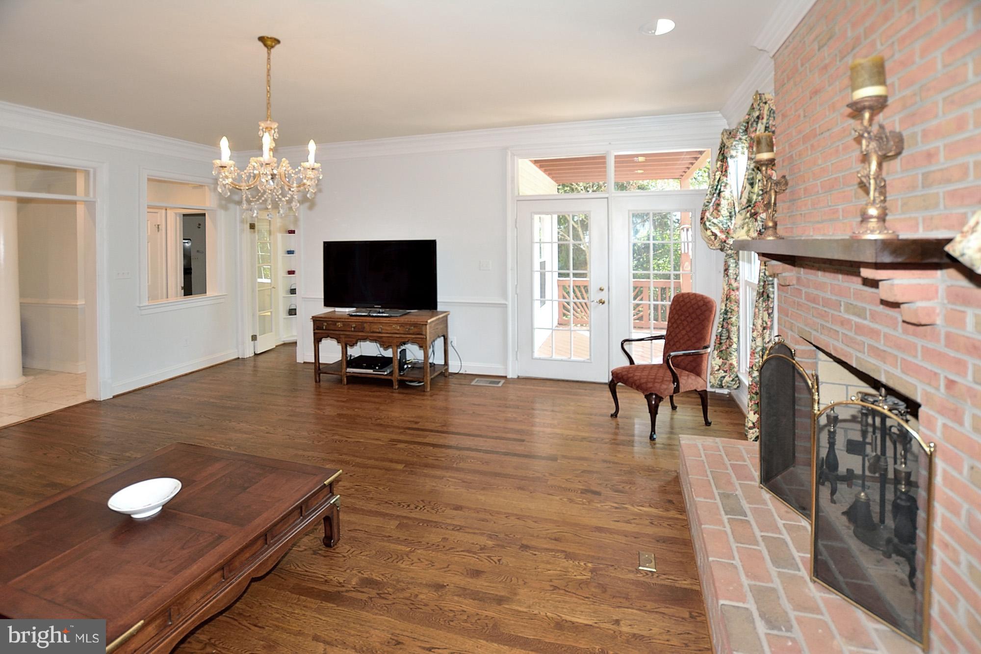 9900 Timmark Court Vienna, VA 22181 - Photo 17 of 30 Family Room