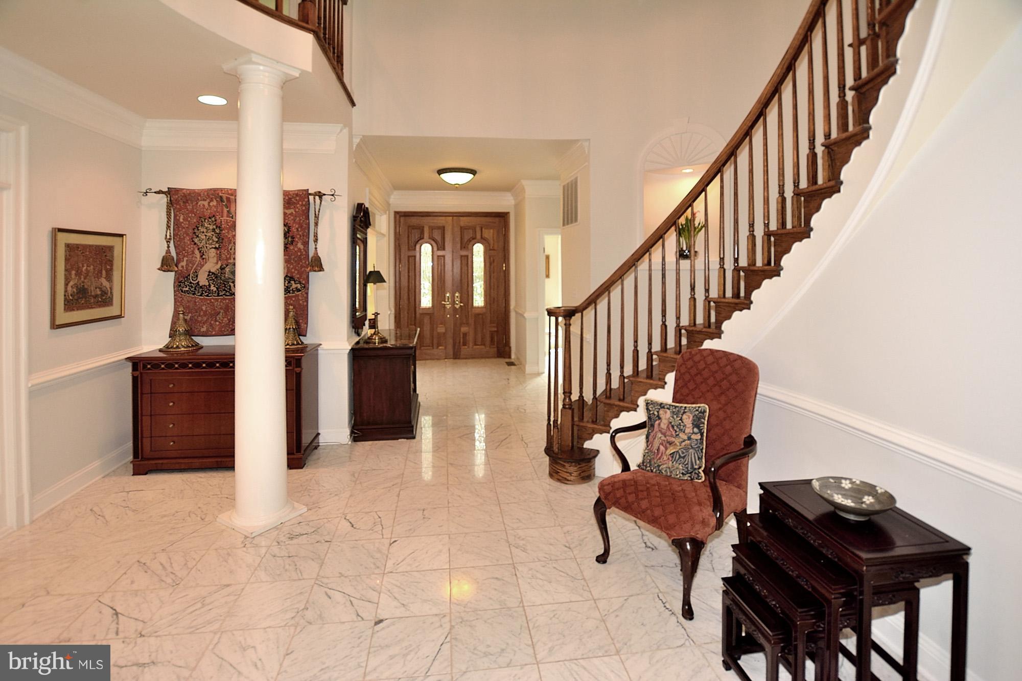 9900 Timmark Court Vienna, VA 22181 - Photo 3 of 30 Interior (General)