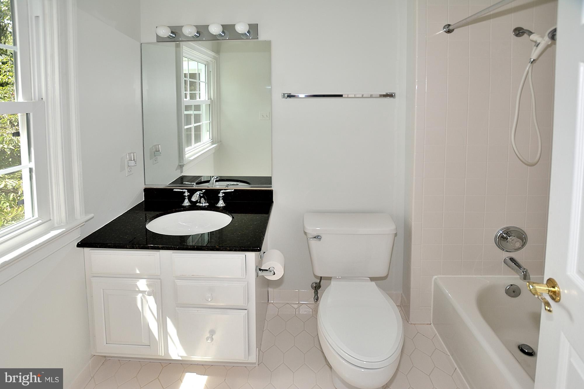 9900 Timmark Court Vienna, VA 22181 - Photo 22 of 30 Bath