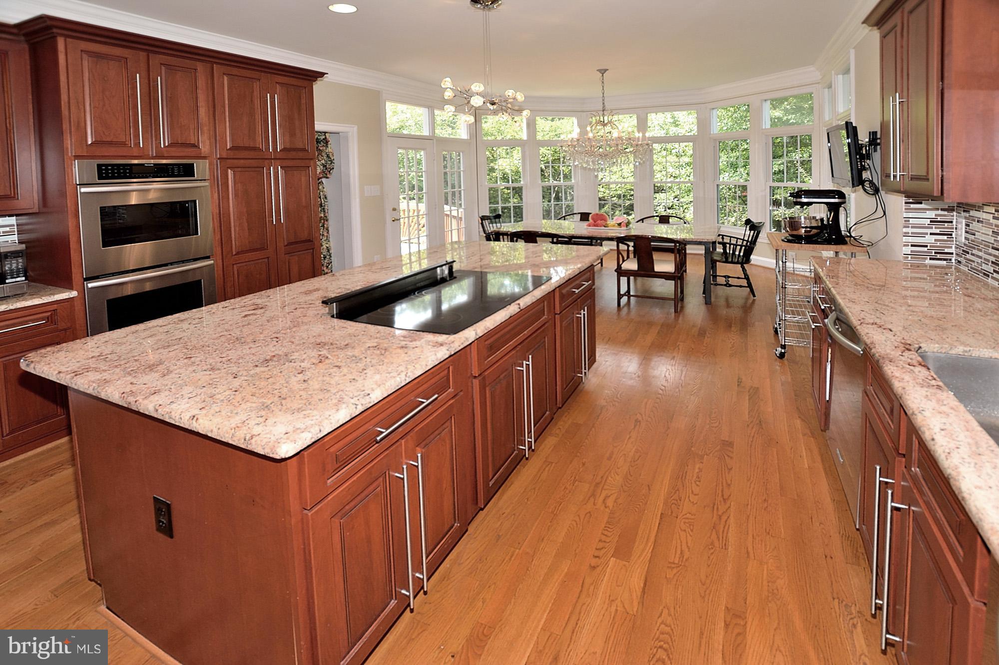 9900 Timmark Court Vienna, VA 22181 - Photo 10 of 30 Kitchen