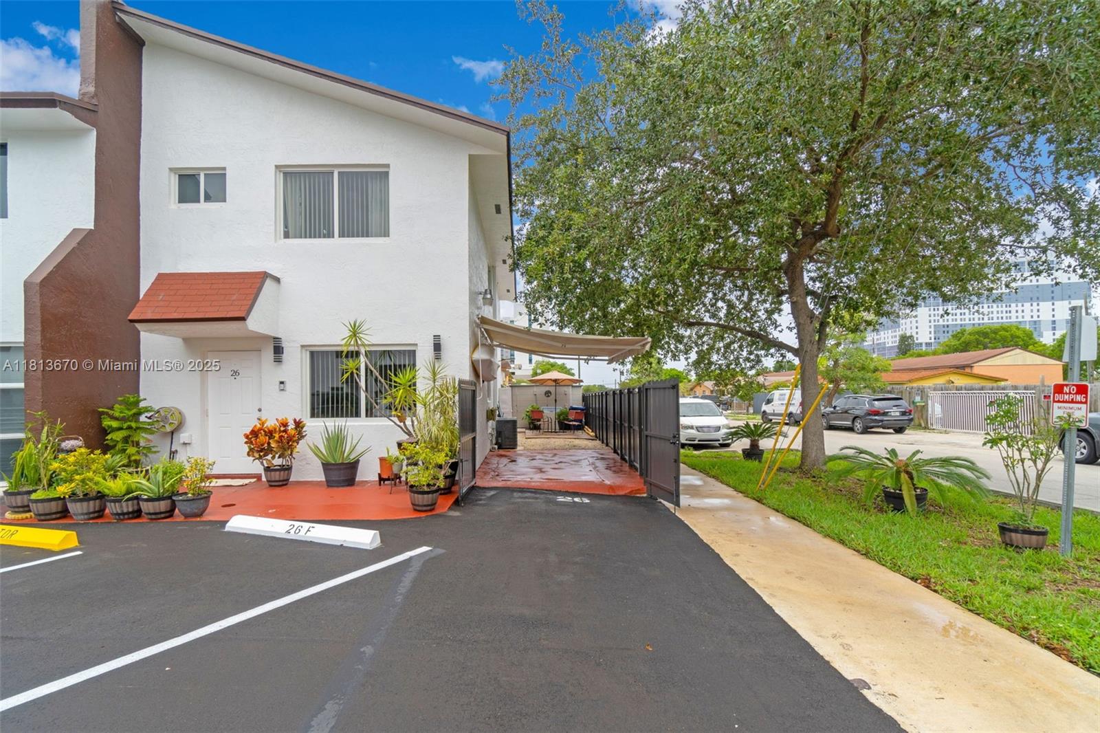 401 Southwest 109th Avenue, Unit 26 Sweetwater, FL 33174 - Photo 1 of 35