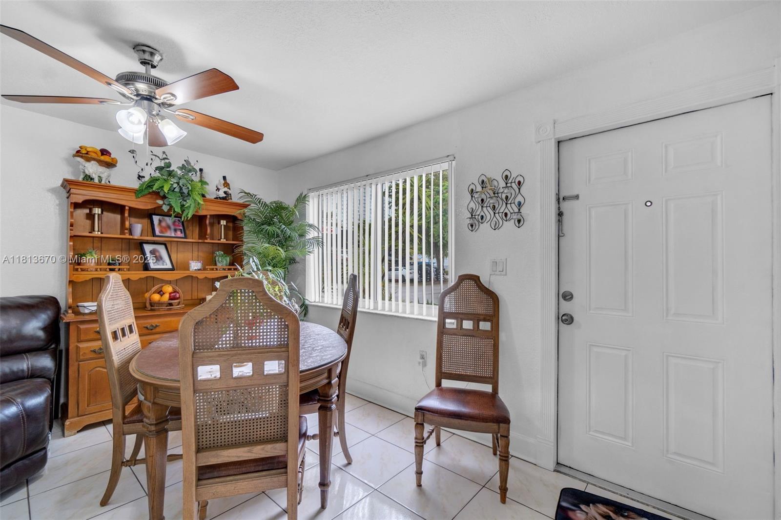 401 Southwest 109th Avenue, Unit 26 Sweetwater, FL 33174 - Photo 5 of 35