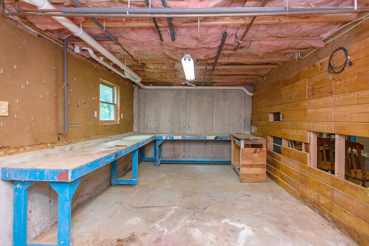 77 Overledge Dr Extension Derry, NH 03038 - Photo 27 of 32 Gallery Image 27