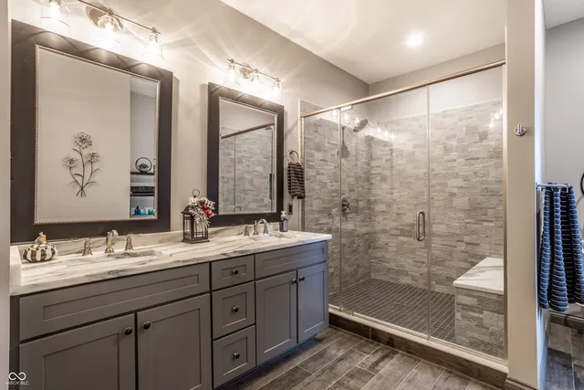 $530,000 | 2119 Scarlet Oak Drive, Avon, IN 46123