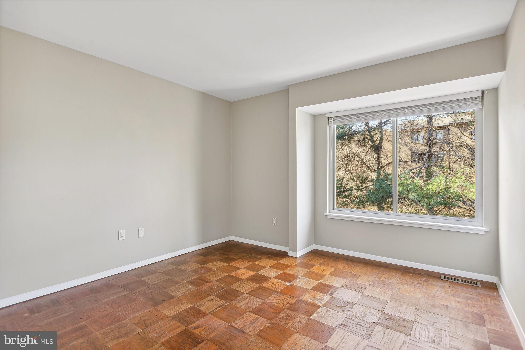 1823 Ivy Oak Square Reston, VA 20190 - Photo 8 of 28 Gallery Image 8