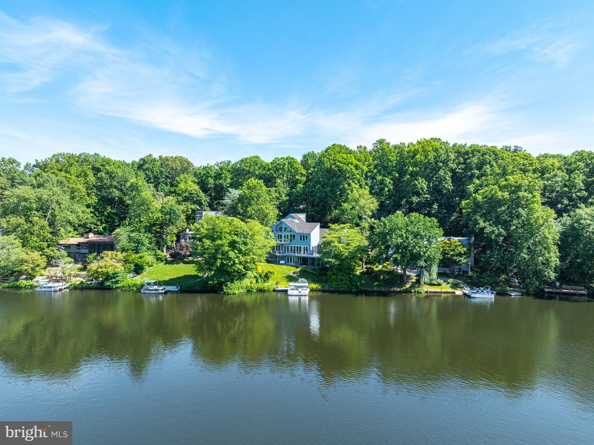 2202 Spinnaker Court Reston, VA 20191 - Photo 3 of 137 Great, central location on Reston's Lake Audubon.