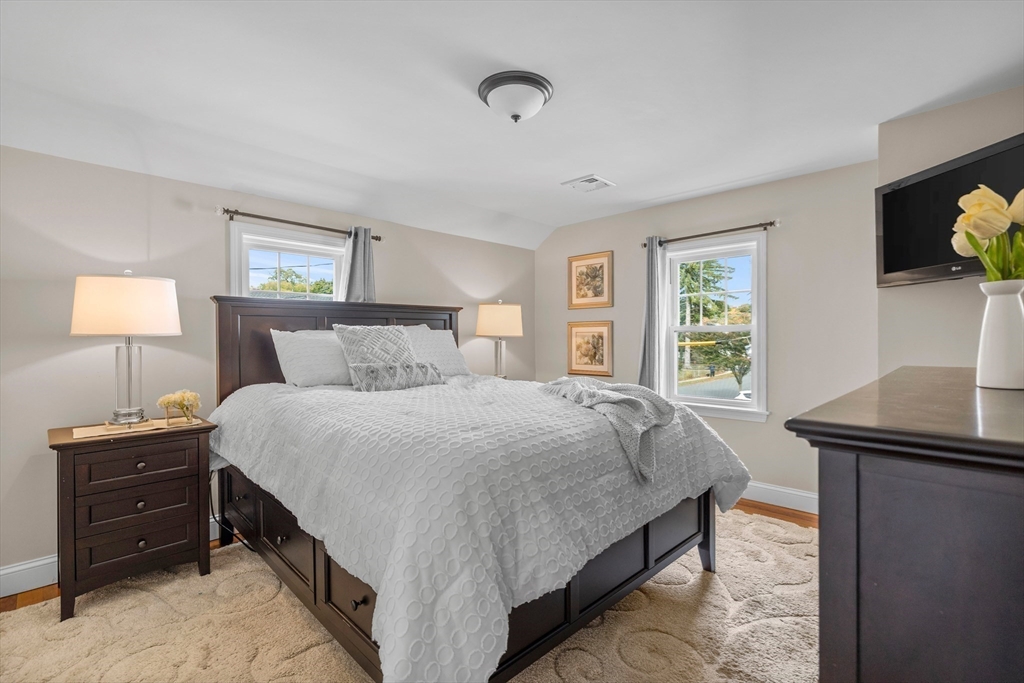 15 Jefferson Road, Unit 15 Wakefield, MA 01880 - Photo 12 of 23