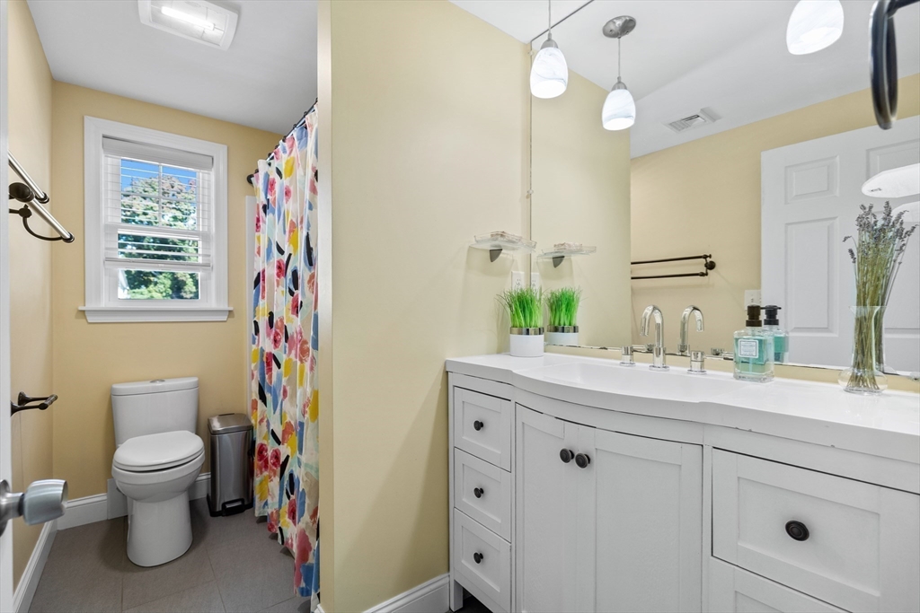 15 Jefferson Road, Unit 15 Wakefield, MA 01880 - Photo 20 of 23