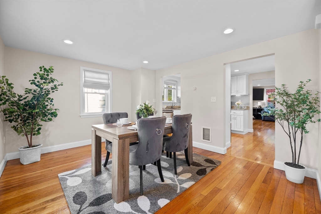 15 Jefferson Road, Unit 15 Wakefield, MA 01880 - Photo 2 of 23