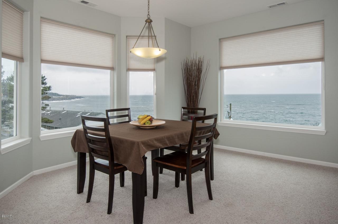 35-45 Northeast Clarke Street Depoe Bay, OR 97341 - Photo 11 of 48 Dining Area-Snuggle Up