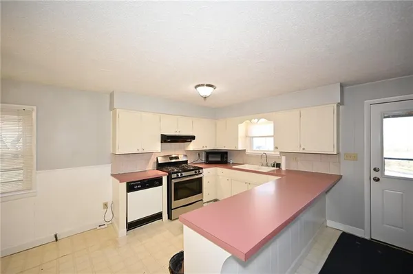 $549,900 | 30704 East Outerbelt Road, Lee's Summit, MO 64086