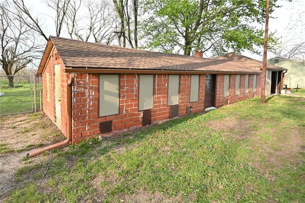 $549,900 | 30704 East Outerbelt Road, Lee's Summit, MO 64086