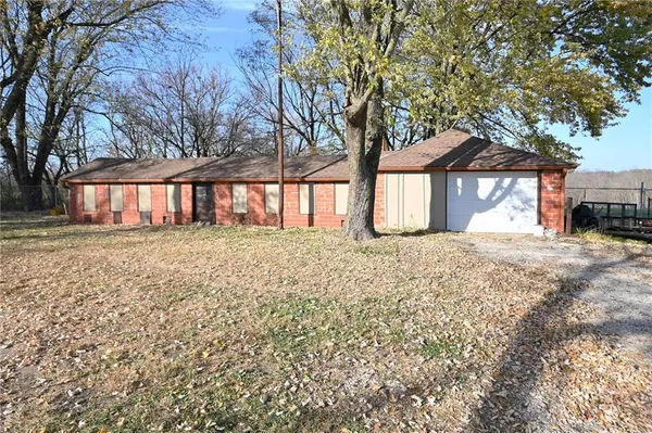 $549,900 | 30704 East Outerbelt Road, Lee's Summit, MO 64086