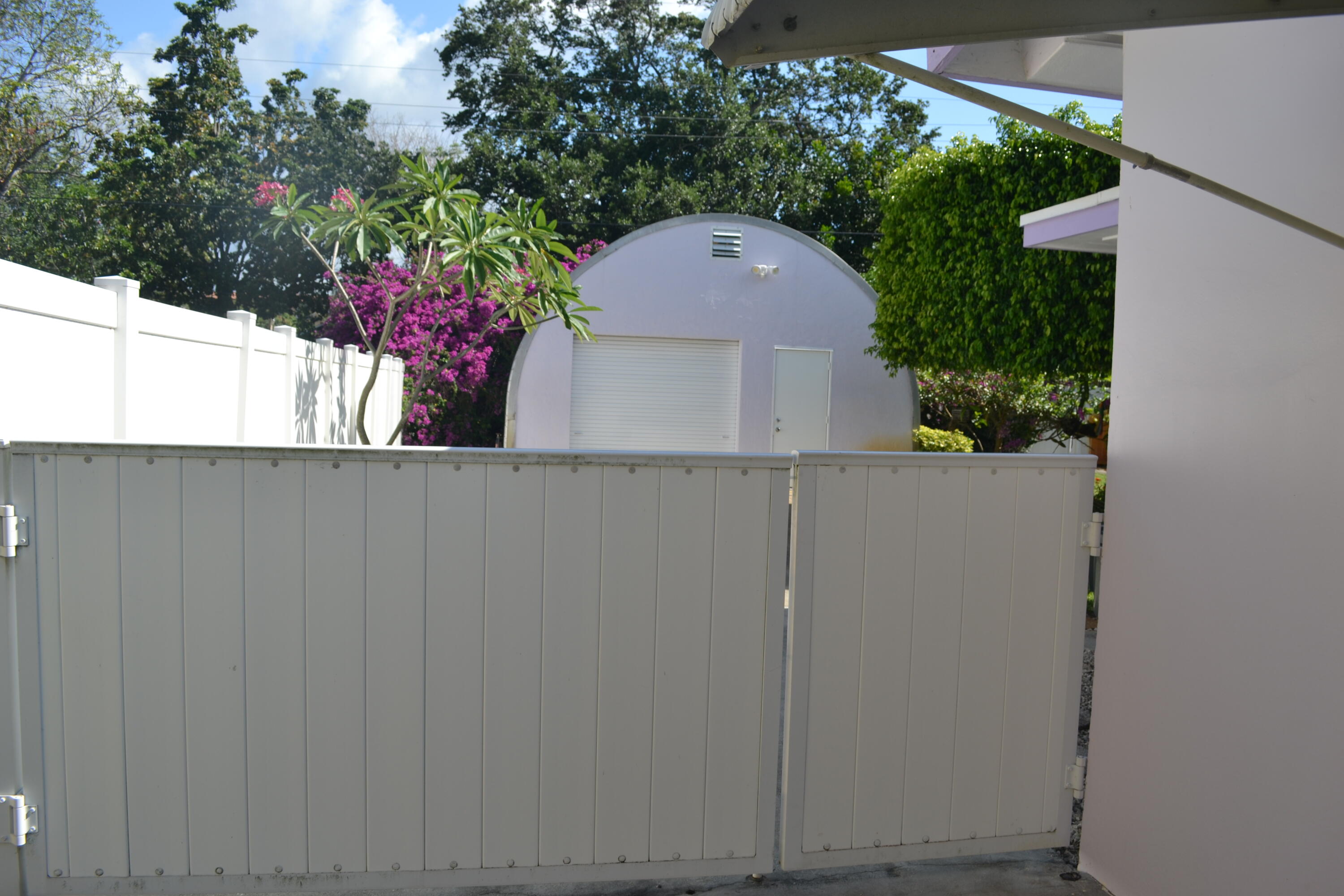 309 Southwest 3rd Street Boca Raton, FL 33432 - Photo 9 of 9 Double gate
