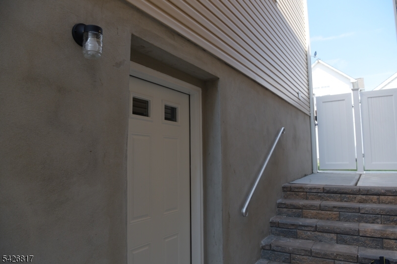28 Davis Street Harrison, NJ 07029 - Photo 19 of 23
