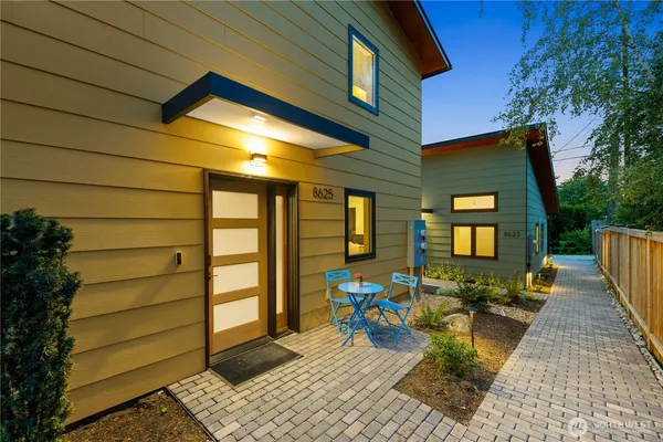 $935,000 | 8625 30th Avenue Southwest, Seattle, WA 98126