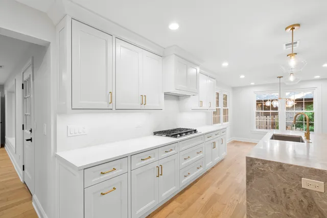 $1,329,000 | 1410 Berkley Court, Deerfield, IL 60015